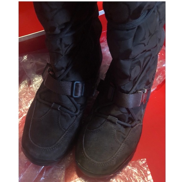 Coach Dark Brown Winter Boots - Picture 12 of 13